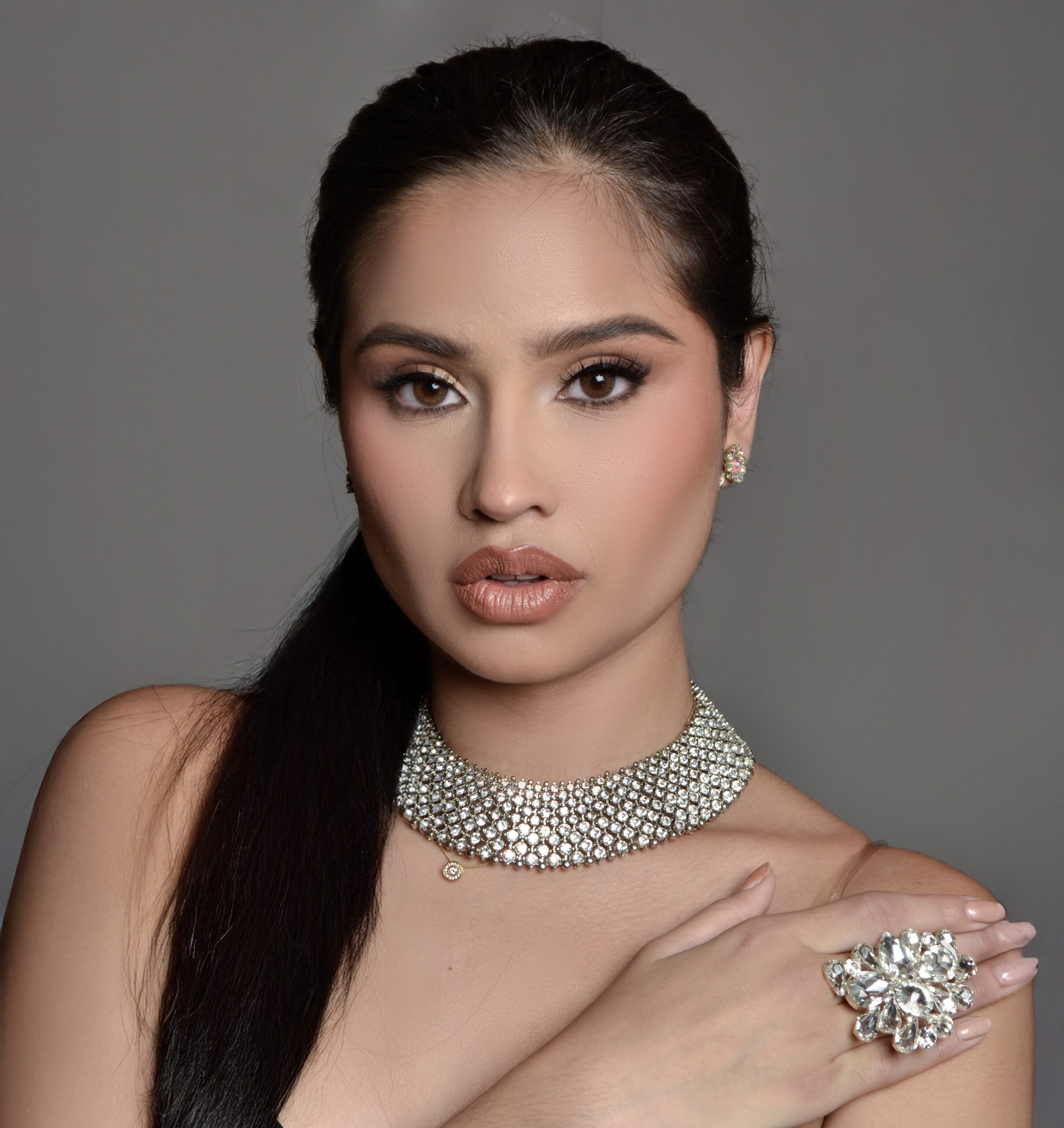 Britney Wiedeman: La Diosa de Fuego del Miss Venezuela 2024 se luce en la moda India