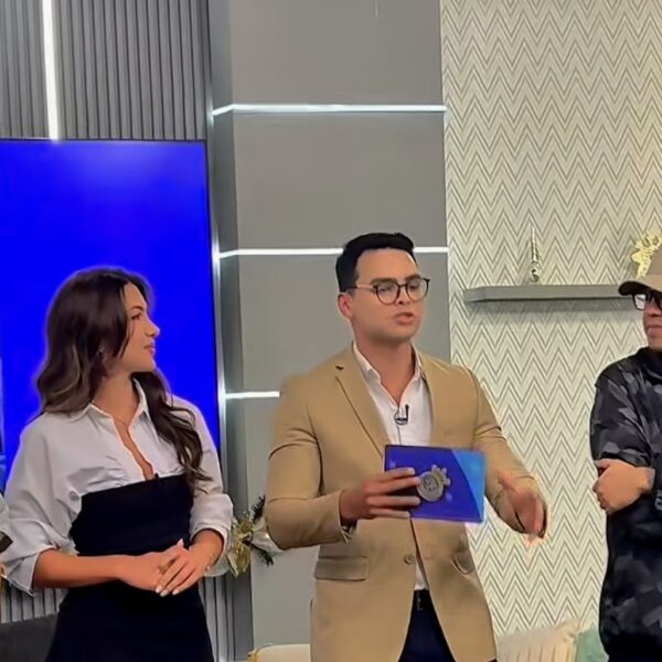 Nelson Zambrano se estrena como presentador de “El Show del Mediodía” de TeleTuya