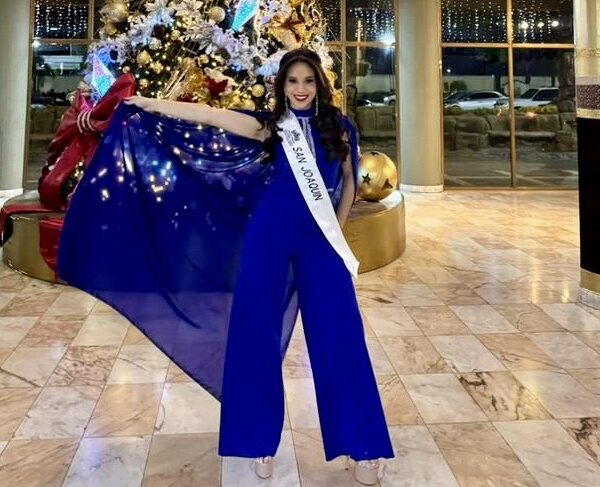 Arianna Hernández: La combinación perfecta de intelecto y belleza en el Reinado de la Candelaria 2026