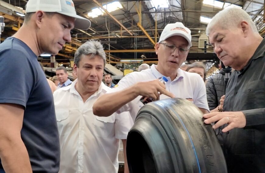 Parque Industrial Caucho presenta el neumático que da inicio a su Plan de Recuperación