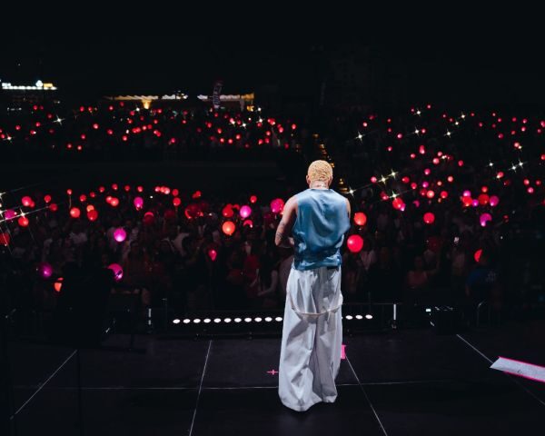 Noreh sanó corazones en una noche de contrastes