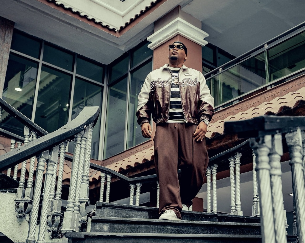 Átomo, domina el mercado Dominicano como la promesa del Rap con su EP “Serendipia”