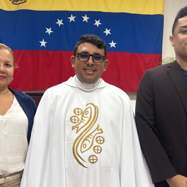 UTS Valencia celebra 38 años de excelencia académica con solemne eucaristía de acción de gracias