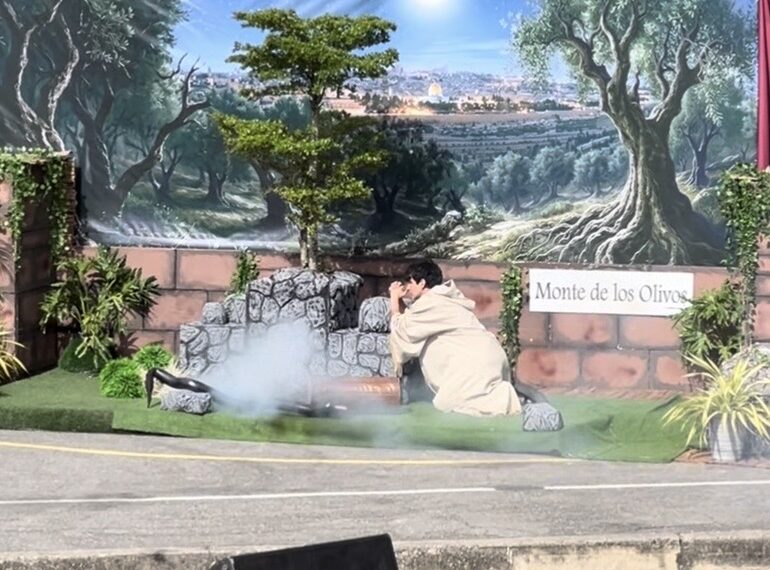 Viacrusis Colegio San Agustín del Paraíso