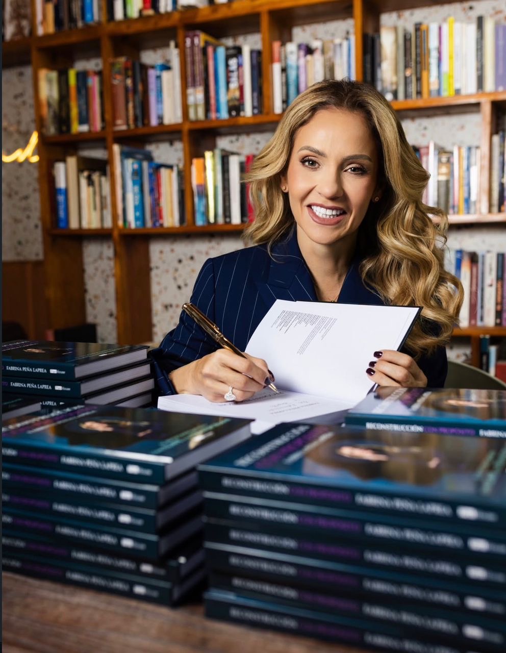 Fabrina Peña Laprea presenta su libro “Reconstrucción con Propósito”