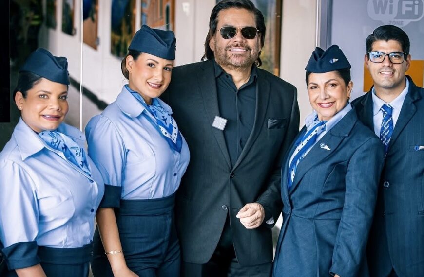 Aerolíneas Estelar celebra 18 años con desfile de moda en pleno vuelo