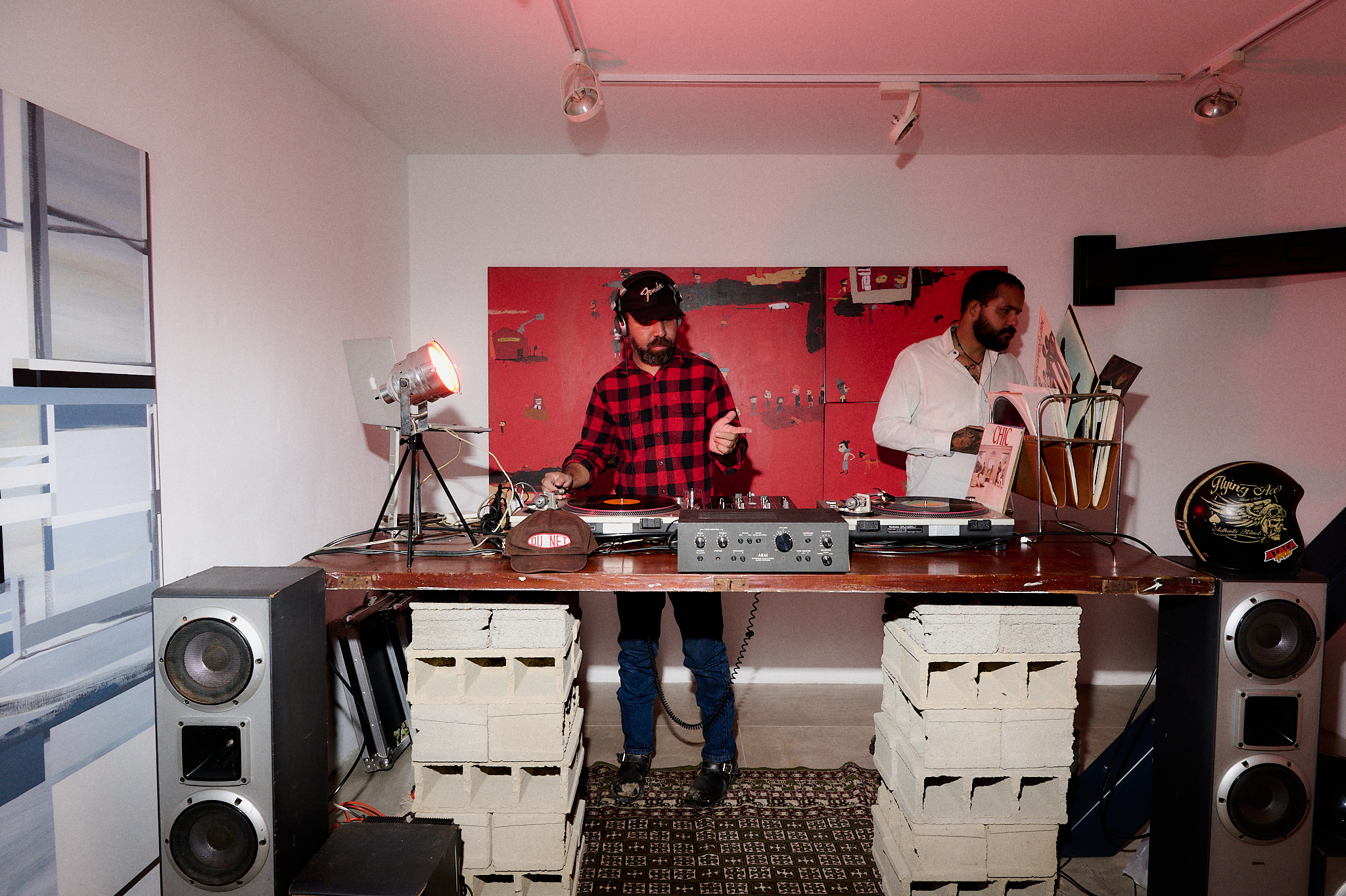 “Life as a Dunetti”: El renacer de la Galería Espacio 5 bajo la mirada de Casa 2, Studio Calles y Amis Du Net