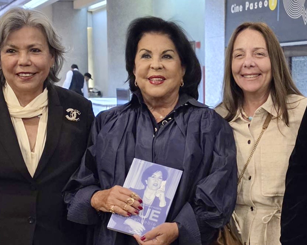 Aura Marina Hernández presentó su biografía “Blue, la incansable” en Caracas