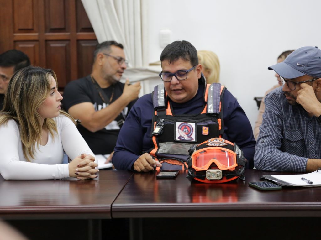 Instalan comisión Colegio de Ingenieros y autoridades para evaluar infraestructuras en Carabobo
