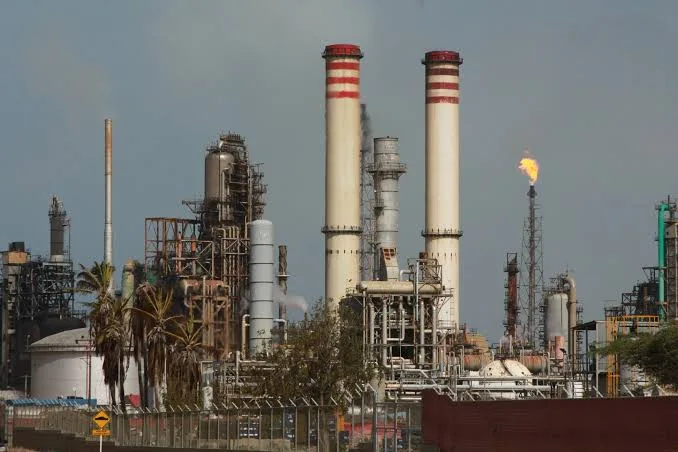 EEUU informó que no hubo afectaciones a las instalaciones petroleras y gasíferas del país