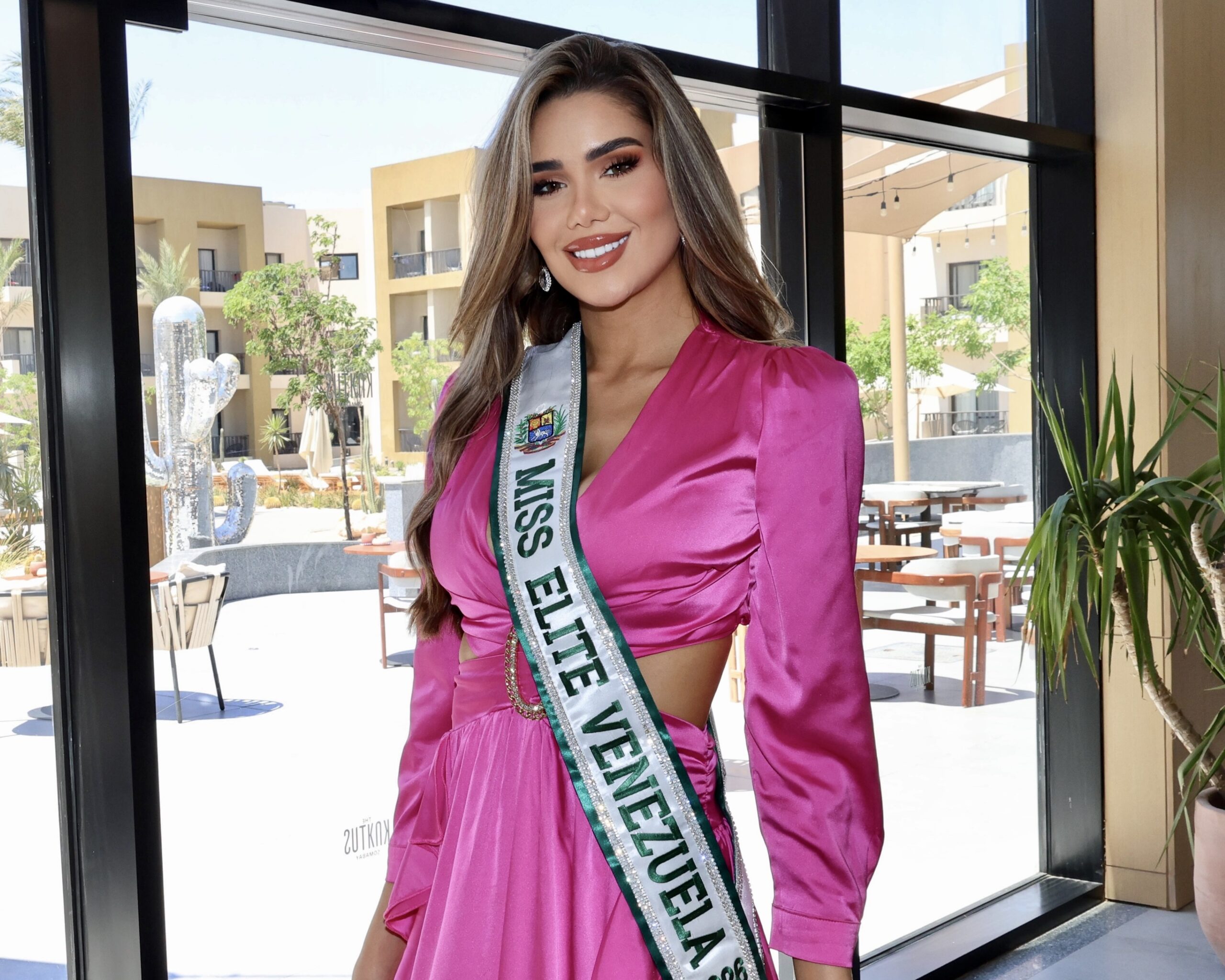 Anabelly Ojeda pisa fuerte en Hurghada y se perfila como la gran favorita a ganar la corona del Miss Elite World 2026