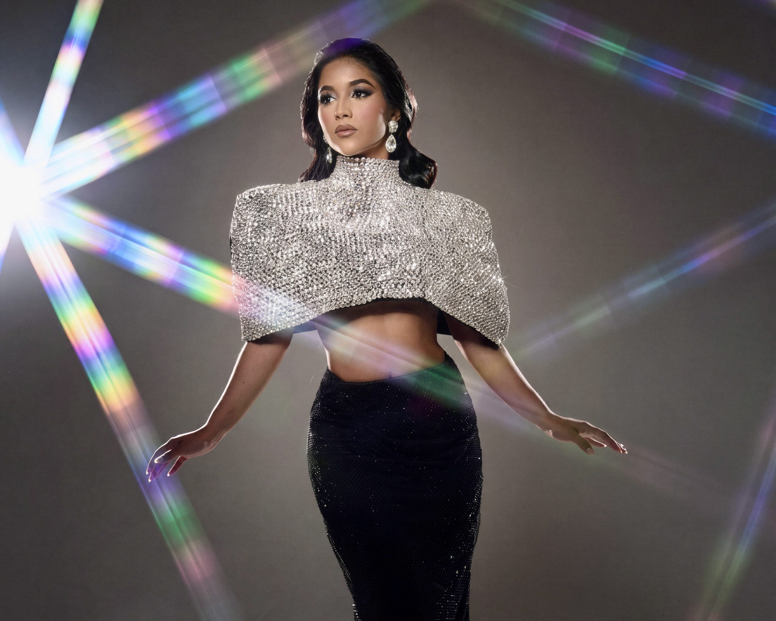 La caraqueña Sharith Cerinza se corona como la nueva Miss Teen Continental Petite 2026