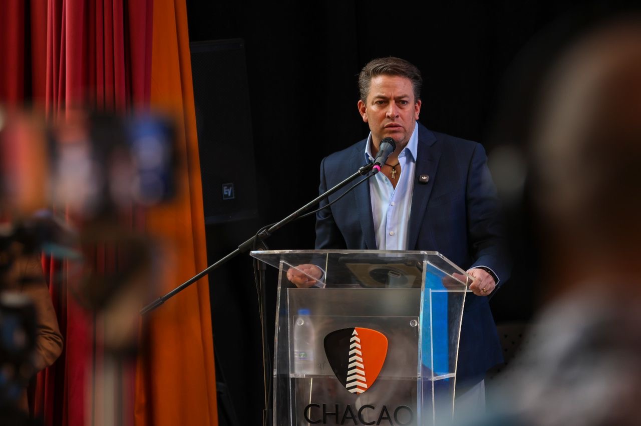 Alcalde Gustavo Duque: “Chacao invierte 2,8 millones de dólares en la recuperación de viviendas afectadas por el terremoto”