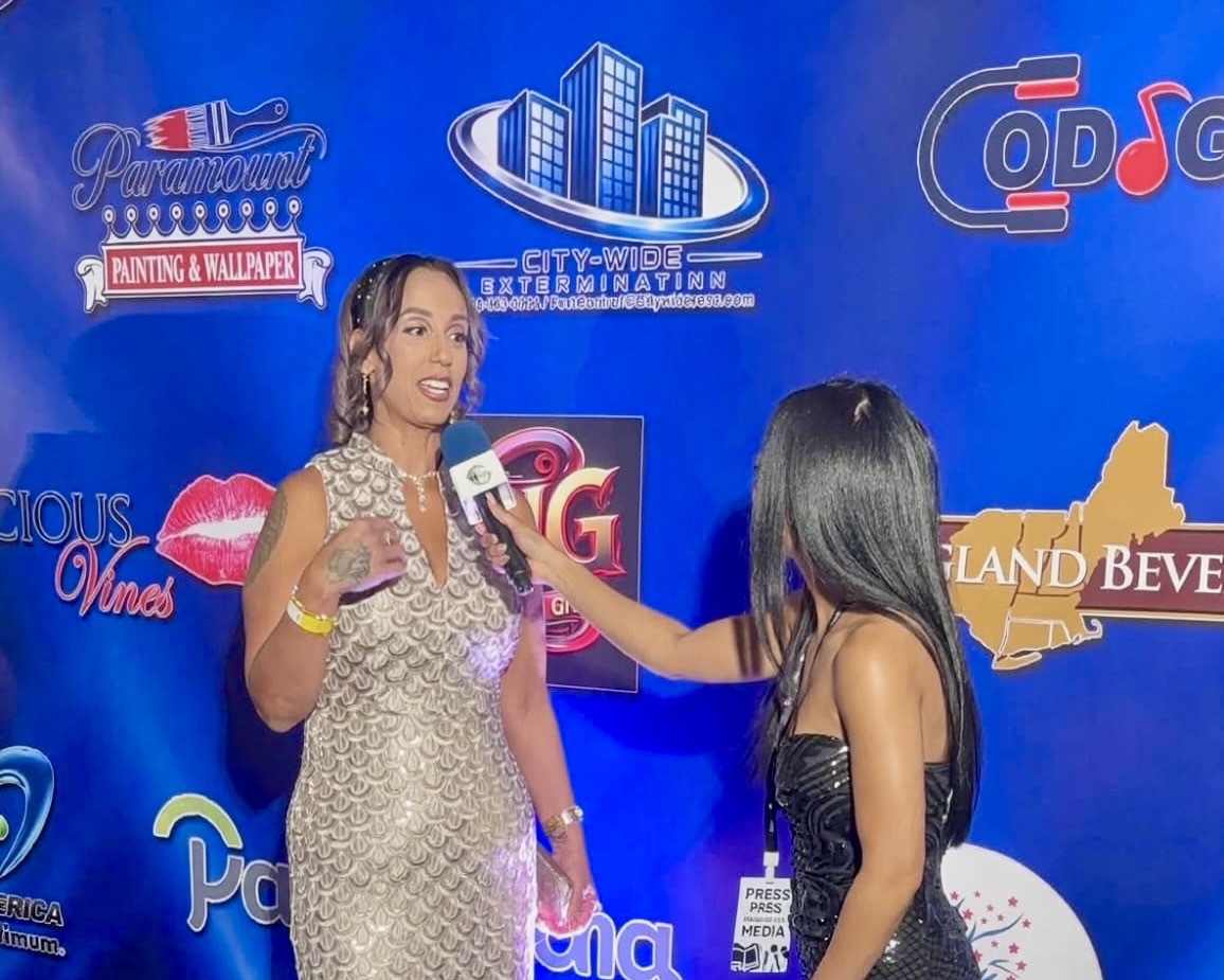Yaneira “La Voz” Canela inicia una nueva etapa musical con “Rumba y Son”: Su apuesta por la salsa y el mercado latinoamericano