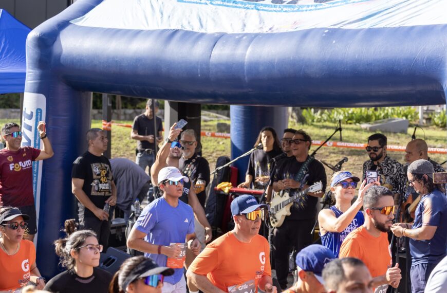 Caracas se vistió de running y música: Distrovit® y Desorden Público encendieron el kilómetro 9.5 de la Gatorade Caracas Rock 2026